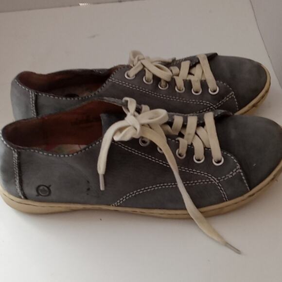 Born Womens Gray Leather Lace Up Low Top Round Toe Sneaker. Size 8 - Picture 4 of 8